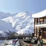 Отель Belambra Clubs Les Menuires - Neige Et Ciel Сен-Мартен-де-Бельвиль