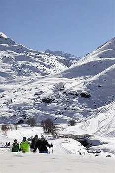 Belambra Clubs Les Menuires - Neige Et Ciel 3* סן-מרטין-דה-בלוויל